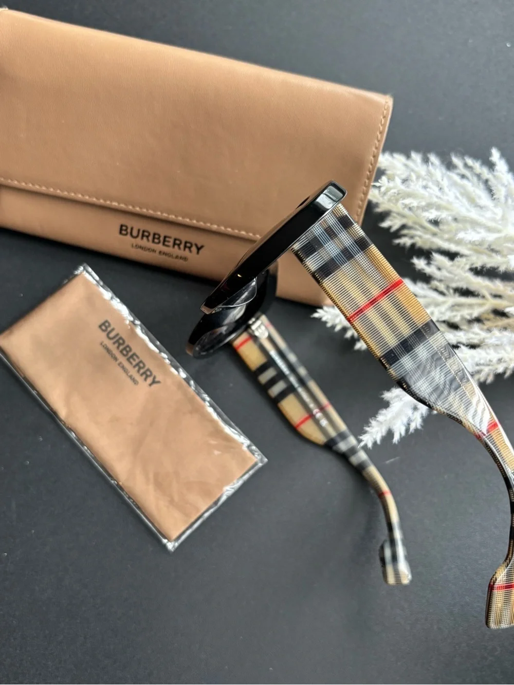 Burberry Beige Tan Leather case with Signature Nova Check Sunglasses